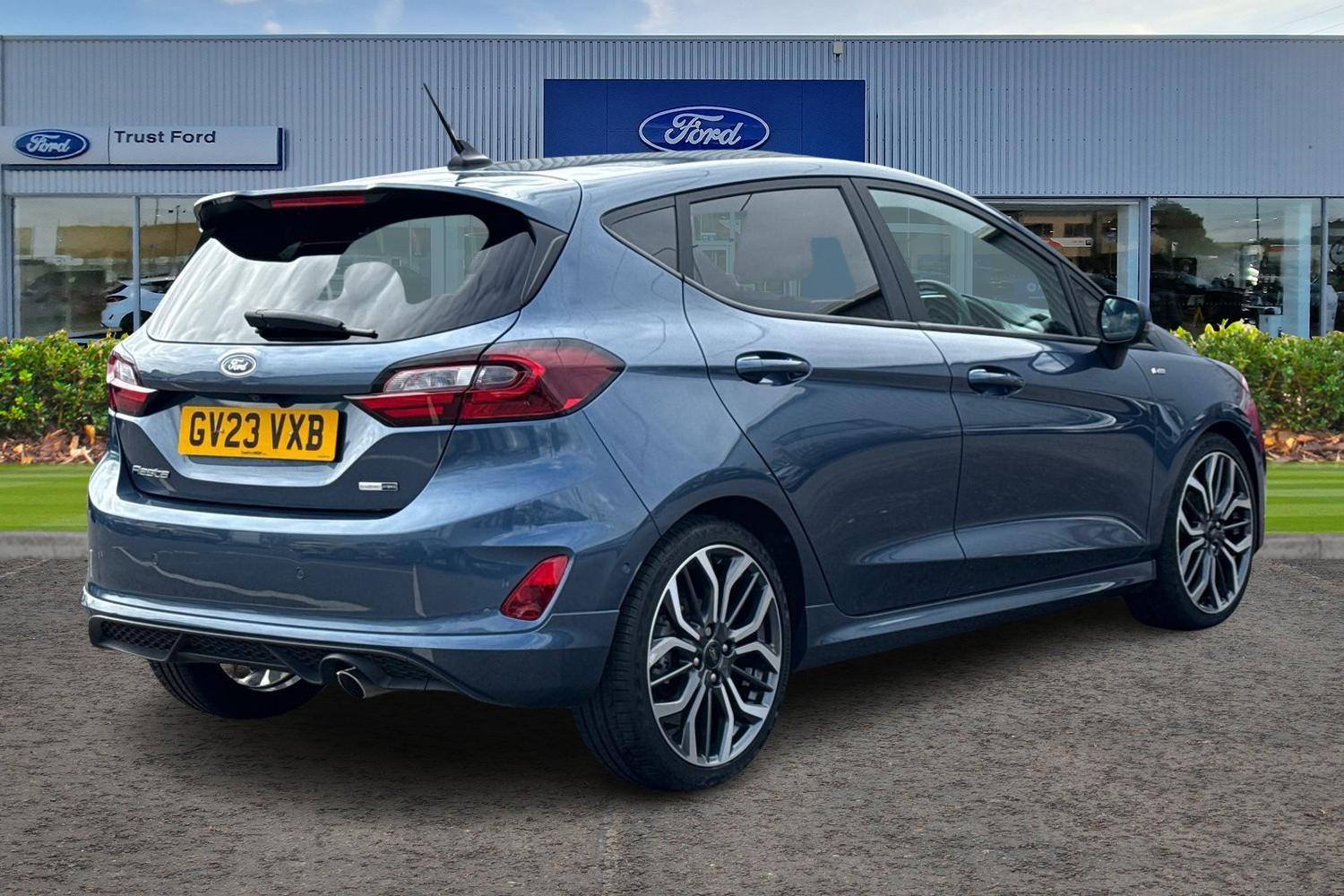 Ford Fiesta Photo 3