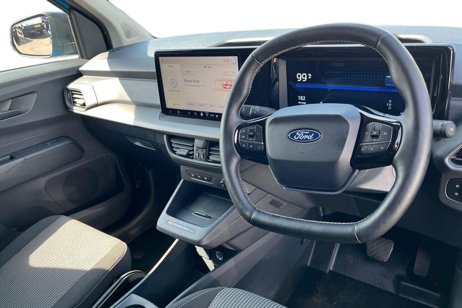 Ford E-TRANSIT COURIER Photo autoimg-ebdd43bb2b09bd068a00a3409d728d7fafcc9c3c.jpg