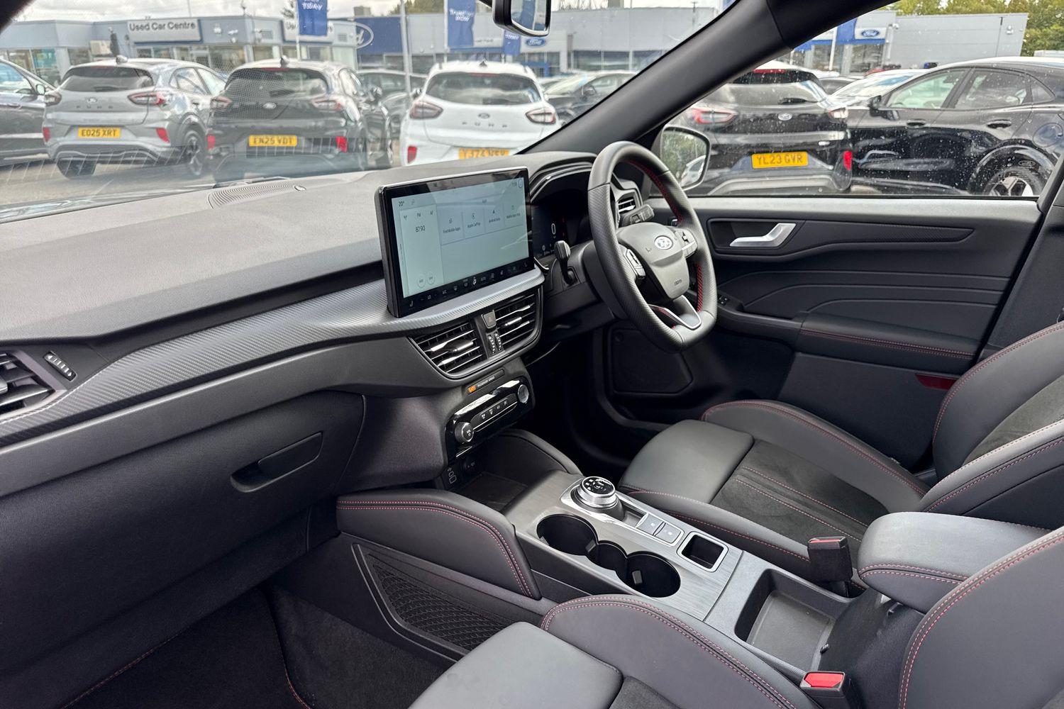 Ford KUGA Photo 17
