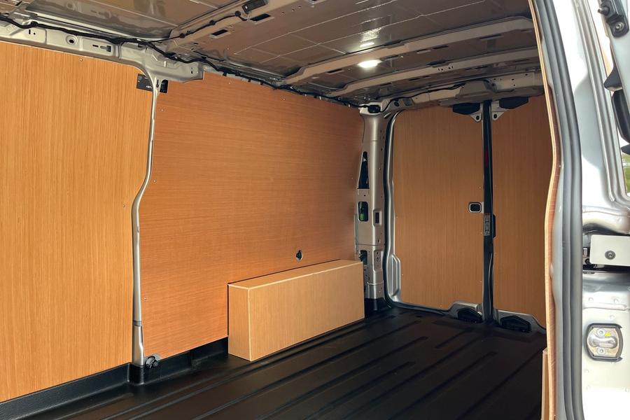 Ford TRANSIT CUSTOM Photo autoimg-ebddbc3fee2d57ce0b9fb8c3bbbff924b97f5e1e.jpg