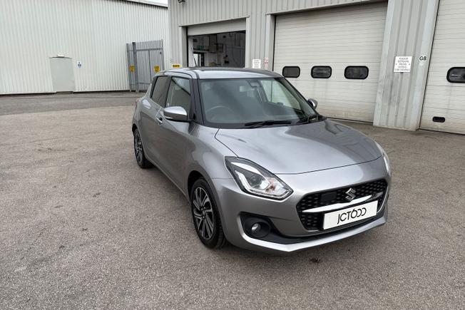 SUZUKI Swift Photo 30