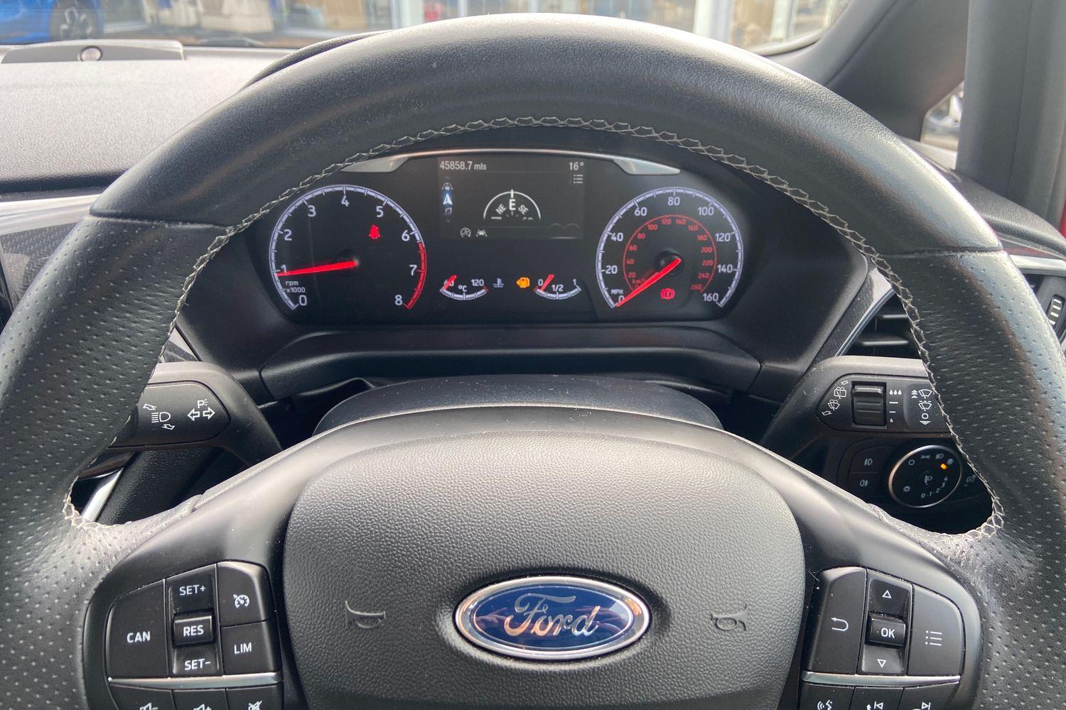 Ford FIESTA Photo 11
