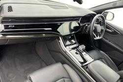 Audi Q8 Photo 2