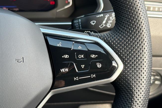 VOLKSWAGEN Tiguan Photo 17