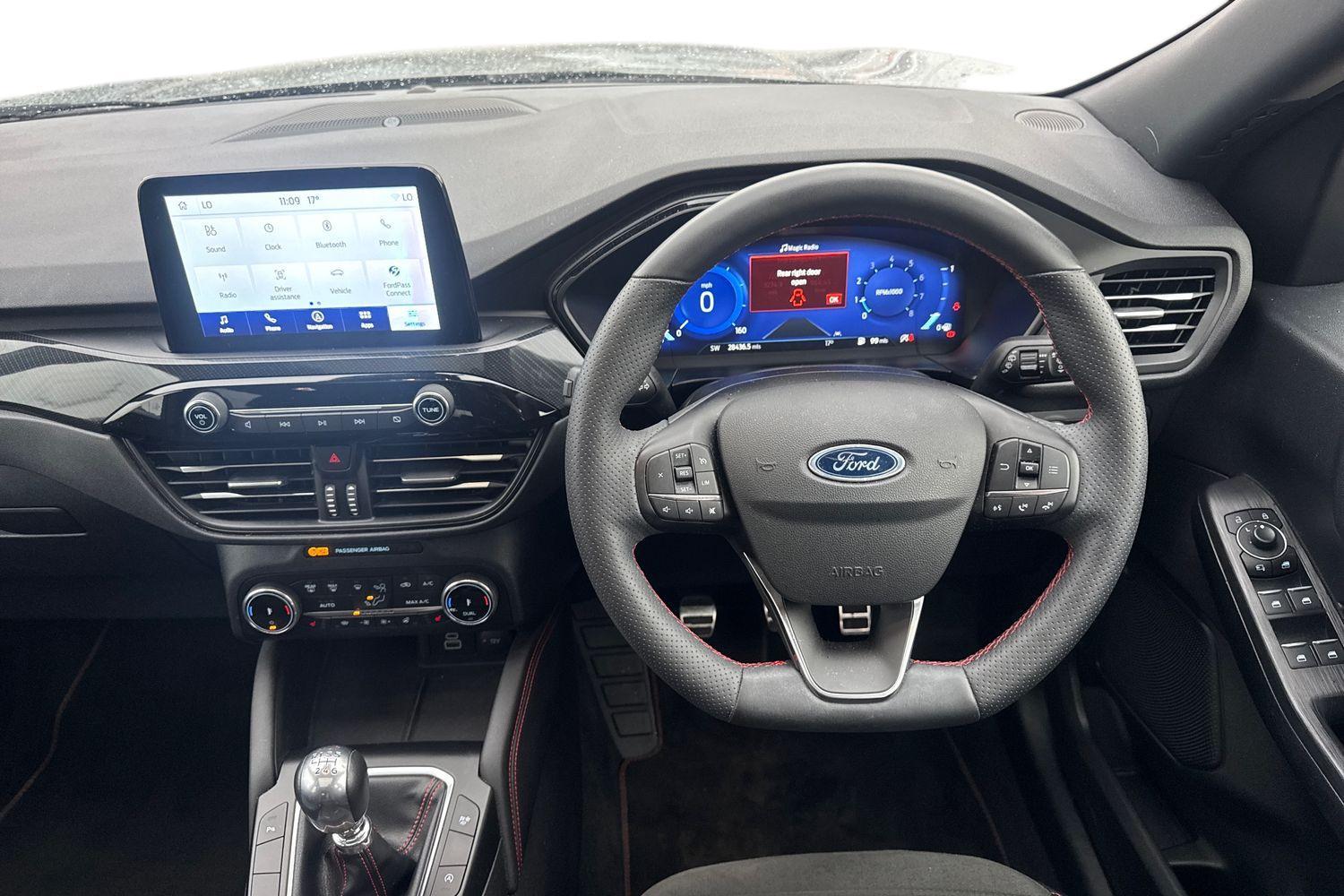 Ford KUGA Photo 10