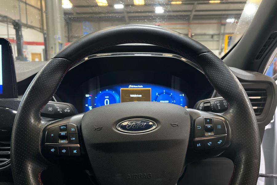Ford KUGA Photo autoimg-ebe903586a0dba2bfa98df6848d58c9f97383b3d.jpg