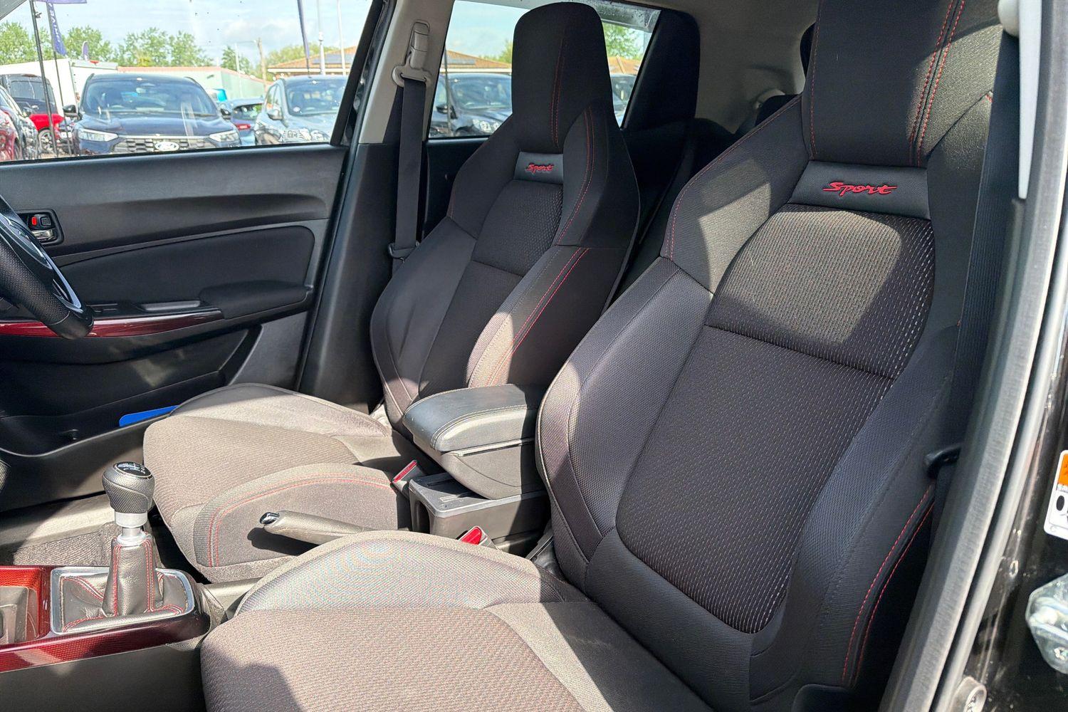 Suzuki SWIFT Photo 18