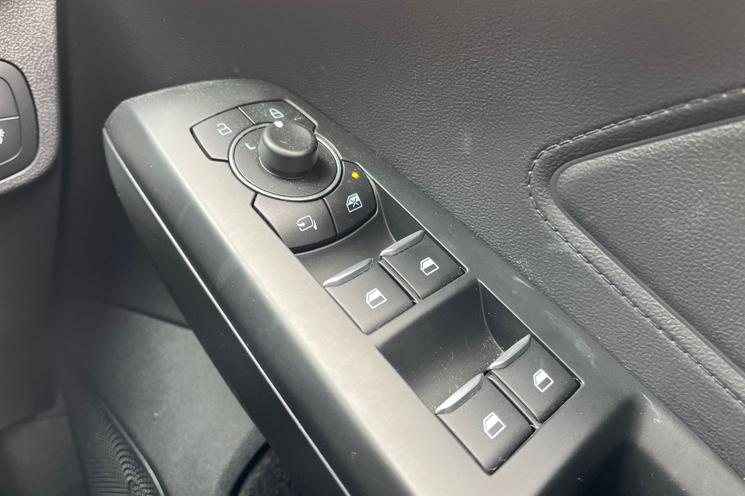 Ford FOCUS Photo 15