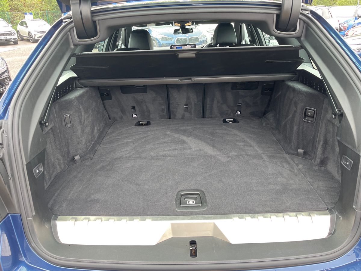BMW 5 Series Photo 22