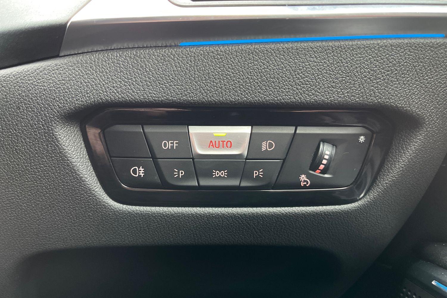 BMW 3 SERIES Photo 28