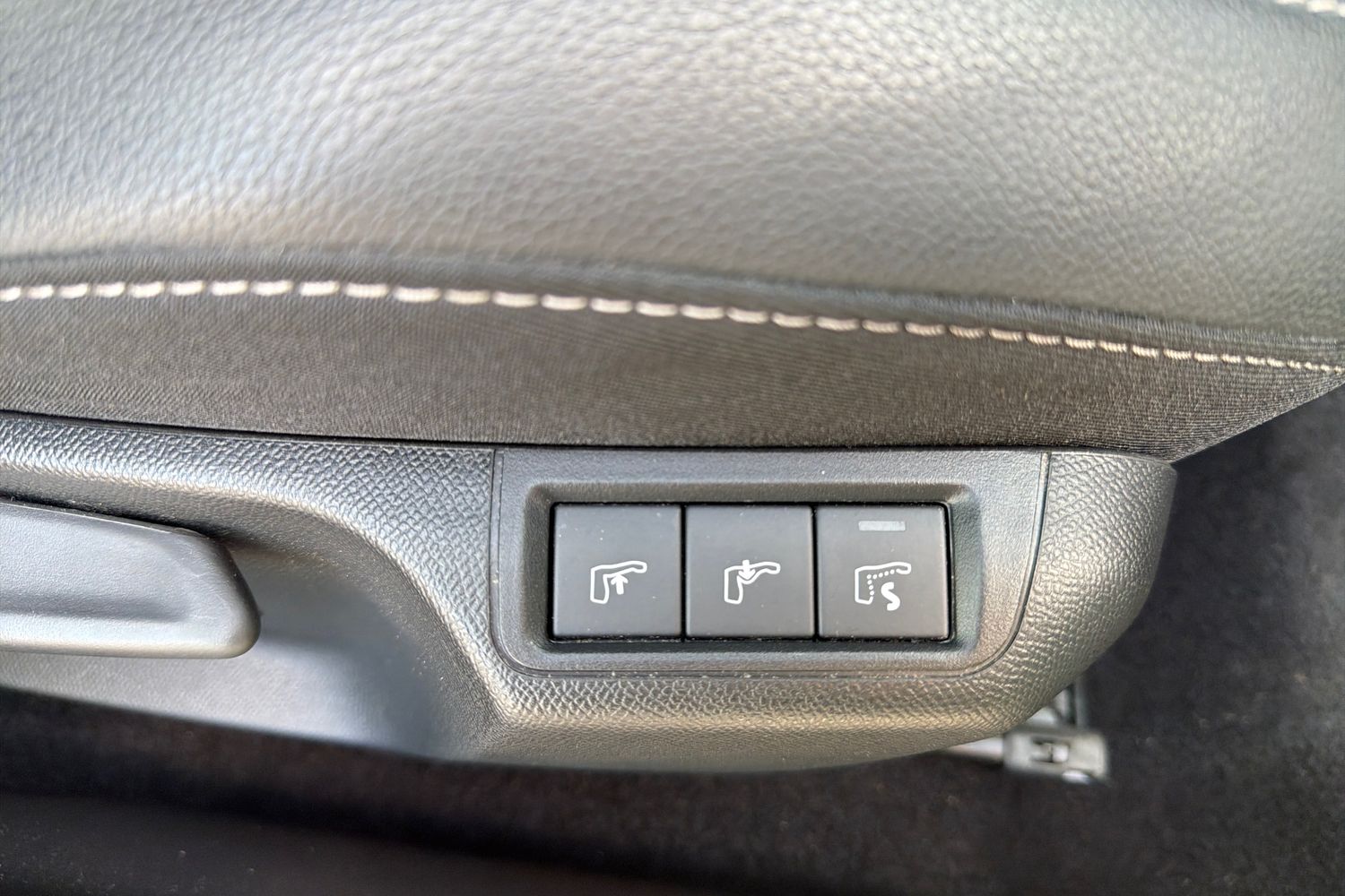 Vauxhall MOKKA Photo 22