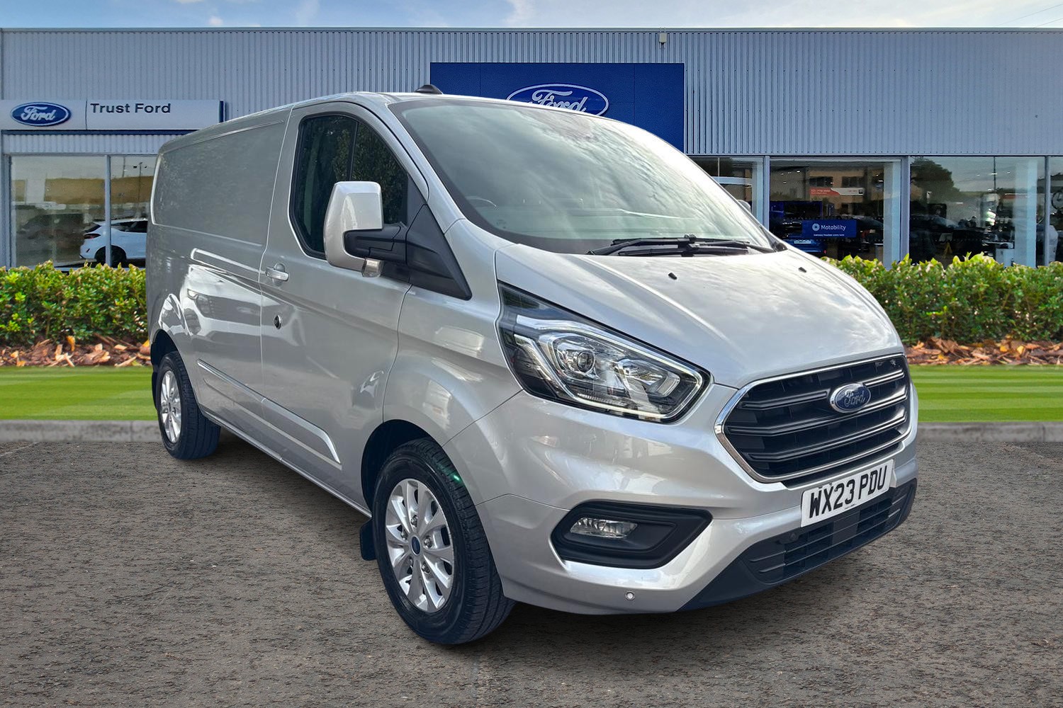 Ford TRANSIT CUSTOM Photo 0