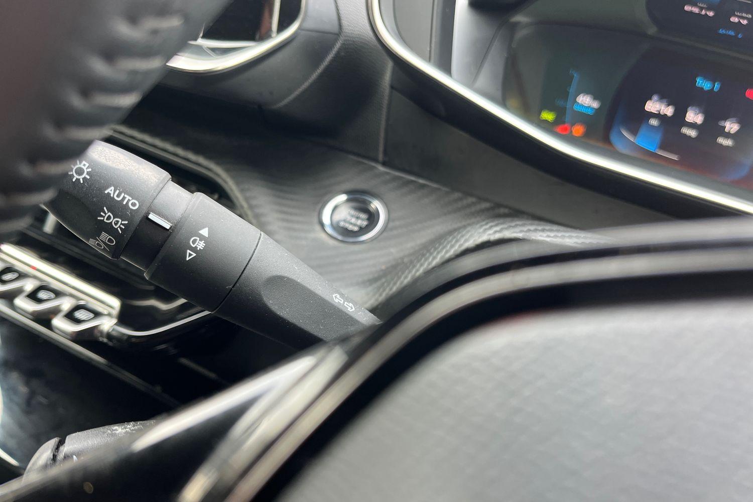 Peugeot 2008 Photo 13