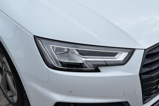 AUDI A4 Avant Photo 19