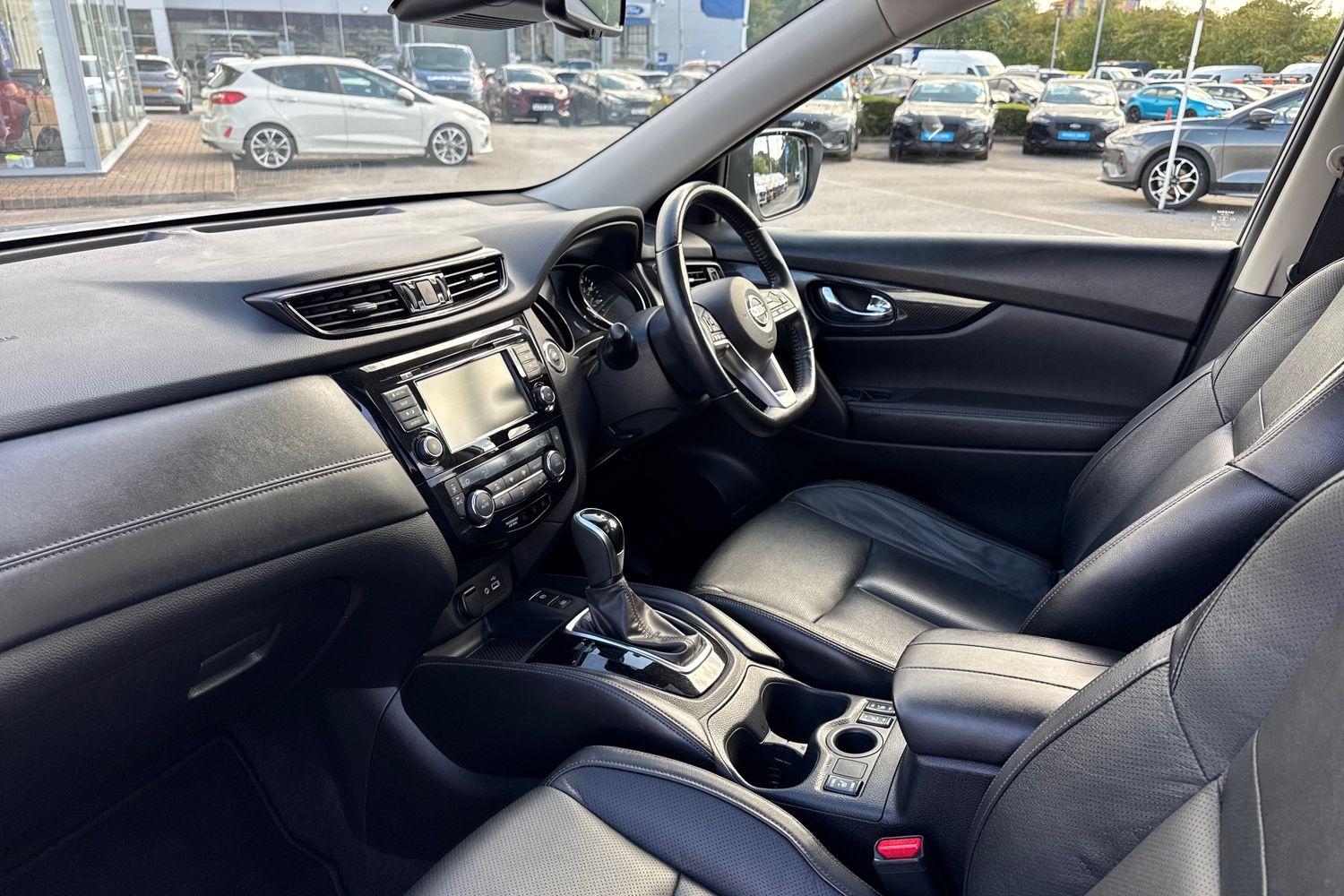 Nissan X-TRAIL Photo 17