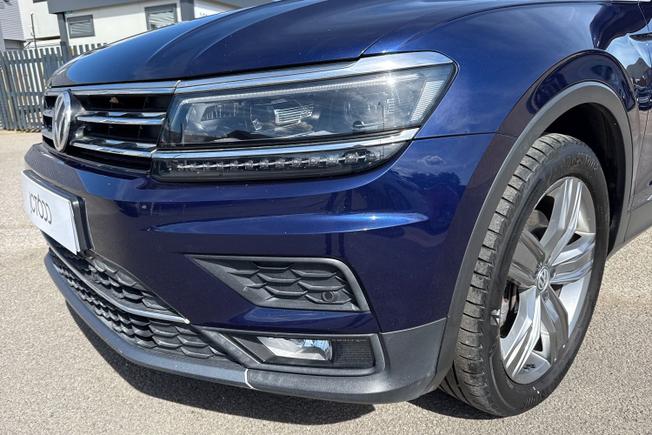 VOLKSWAGEN Tiguan Photo 24