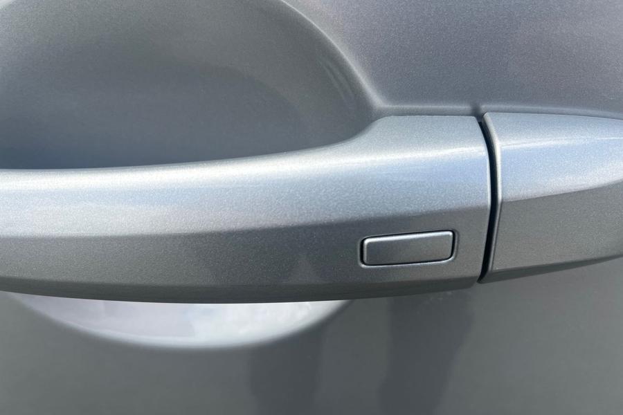 Nissan QASHQAI Photo autoimg-ec1b3a66ac6f4f8fddf17d8457bc2ee5f60fbd21.jpg