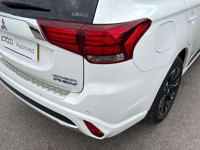 Mitsubishi Outlander Photo 18