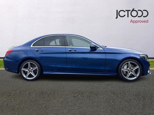 MERCEDES-BENZ C Class Photo 4