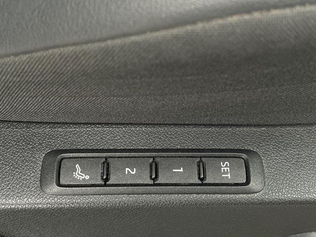 ŠKODA Enyaq Photo 34