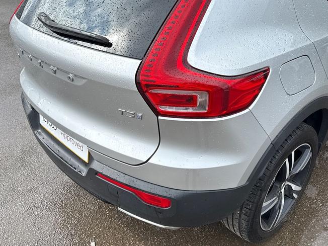 VOLVO XC40 Photo 22