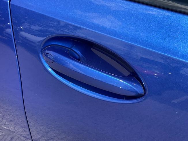 BMW 3 Series Photo 23