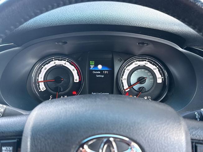 Toyota Hilux Photo 15