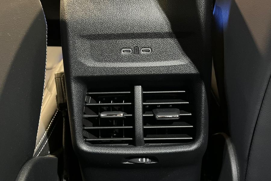 Ford CAPRI Photo autoimg-ec2f0430a837af5d1ff133043d8eb7fa1b019432.jpg