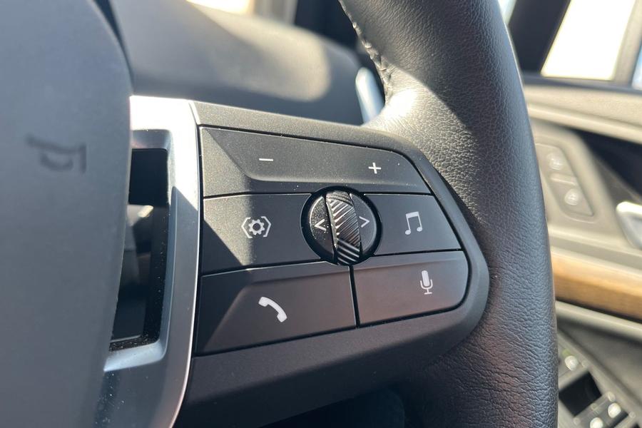 BMW 2 SERIES Photo autoimg-ec32f915b3444813207134e8265fde9429c6dfef.jpg