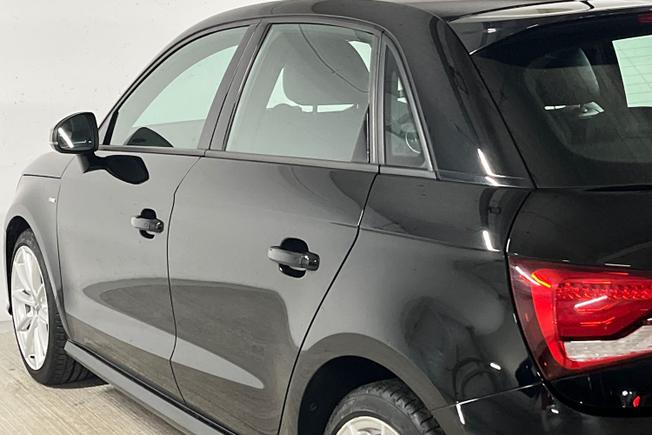 Audi A1 Photo 26
