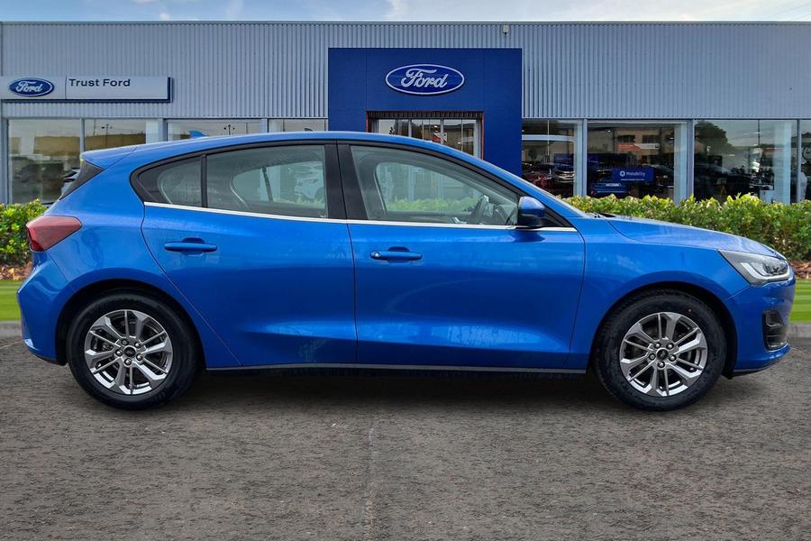 Ford Focus Photo autoimg-ec3679663740410e627c4375fa964a3e9d3dcd2e.jpg