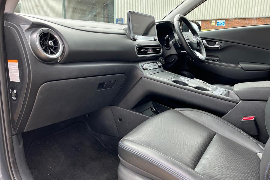 Hyundai KONA Photo autoimg-ec39f00c518b90f7a07d36ecceffb52f5ca1d819.jpg