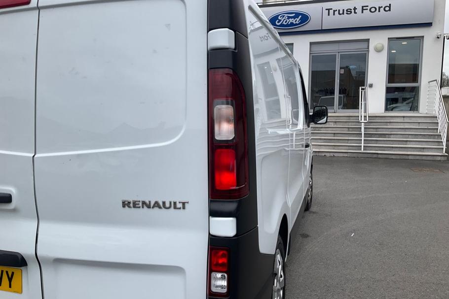 Used Renault TRAFIC HK23VVY 32
