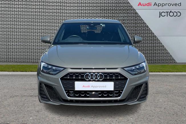 AUDI A1 Photo 8