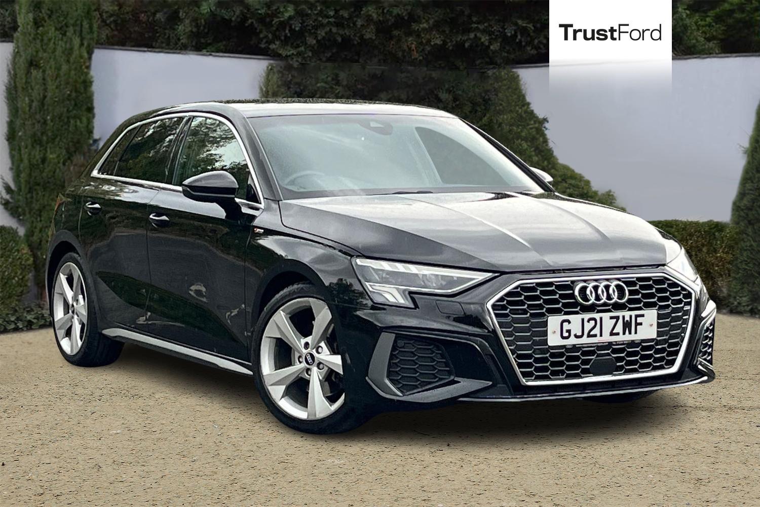 Audi A3 Photo 0