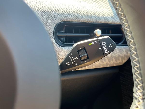 MINI Cooper Photo autoimg-ec481b79b5e8996a2c649facc97be00d69d28f53.jpg
