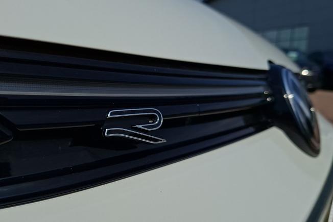 VOLKSWAGEN Golf Photo 25
