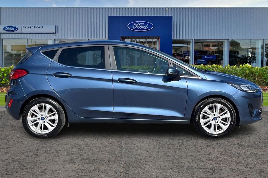 Ford FIESTA Photo autoimg-ec4bcec4357c48bd5d43a69a5bce2f34afae31dd.jpg