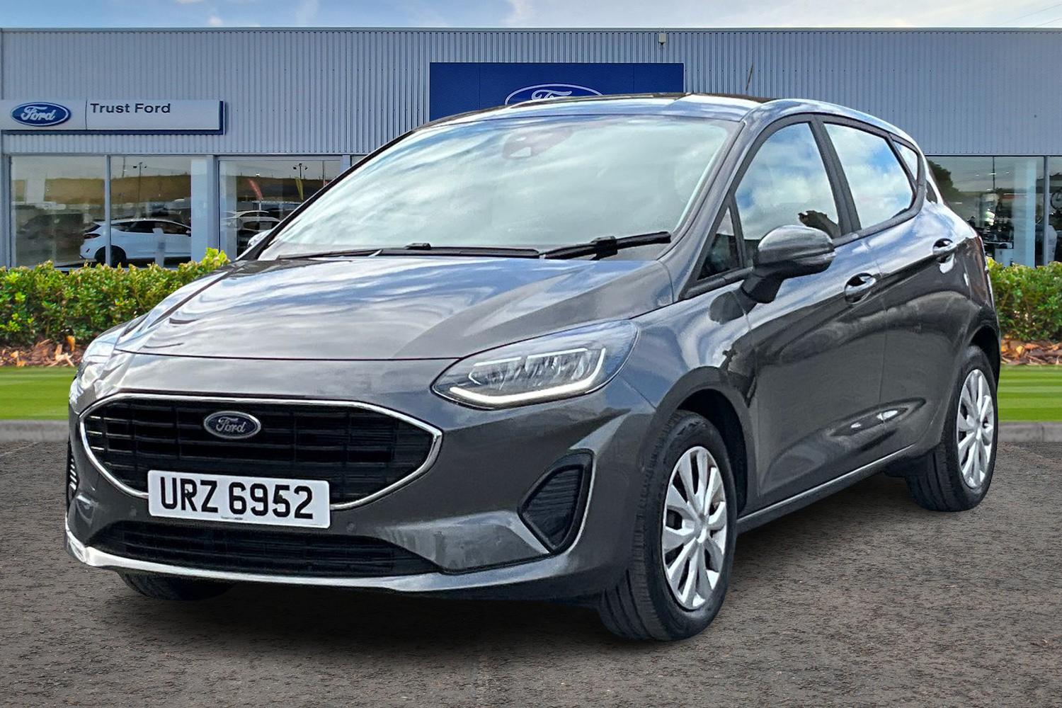 Ford FIESTA Photo 4