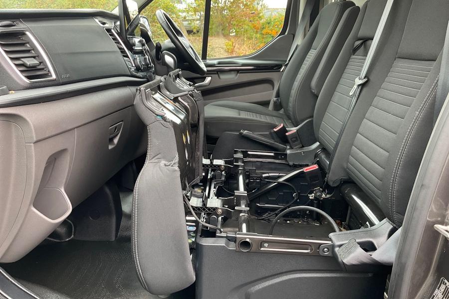 Ford Transit Custom Photo autoimg-ec4c1c572f49ab50edf08119f8af9f8bea7d1900.jpg
