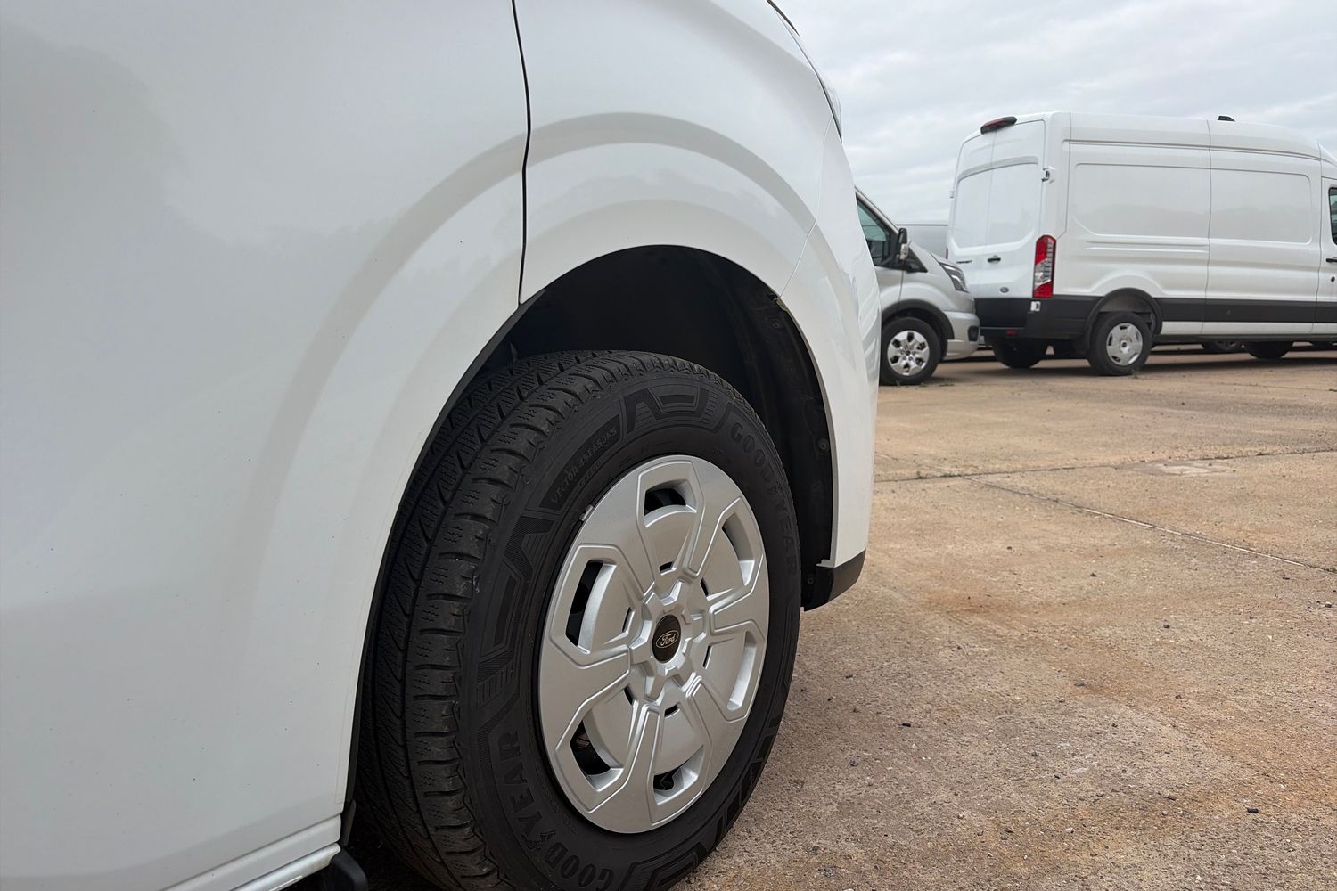 Ford TRANSIT CUSTOM Photo 17