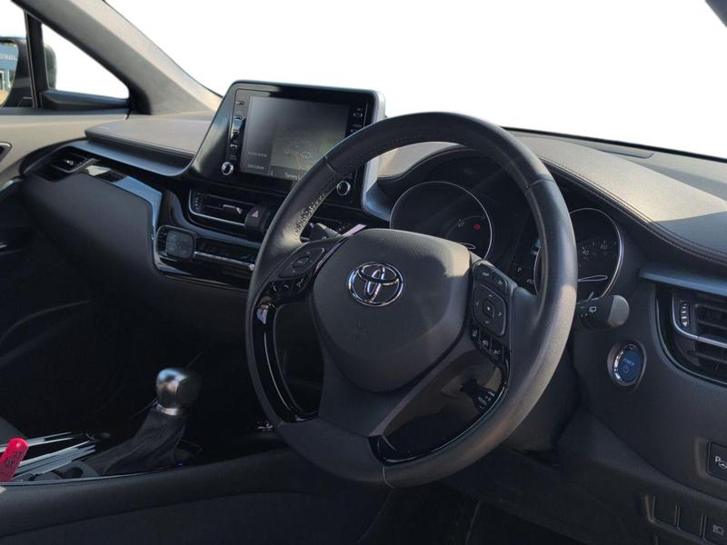 Used Toyota C-HR NV21USD 11