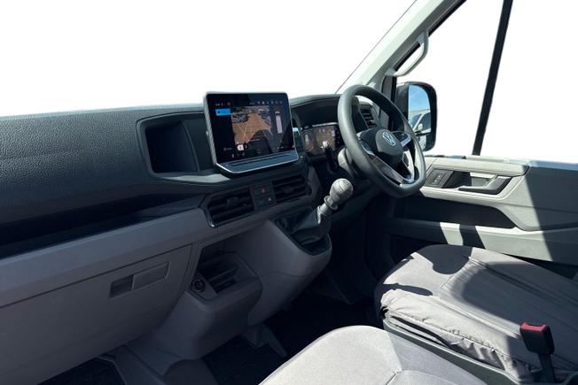 VOLKSWAGEN Crafter Photo 2