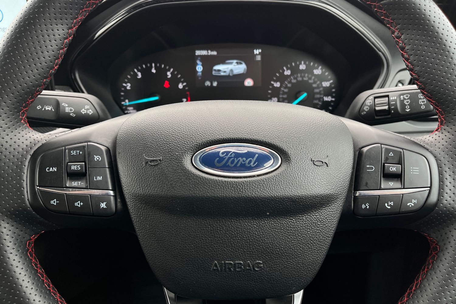 Ford FOCUS Photo 11