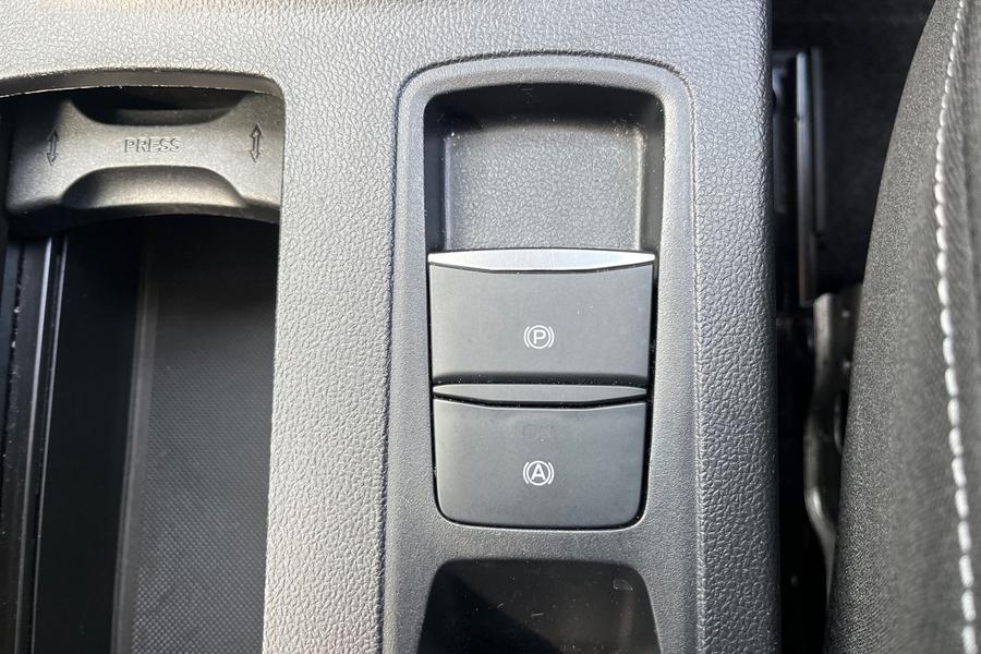 Ford Focus Photo autoimg-ec533d699936a234b1373d480b0bd3f7ac0f9e75.jpg