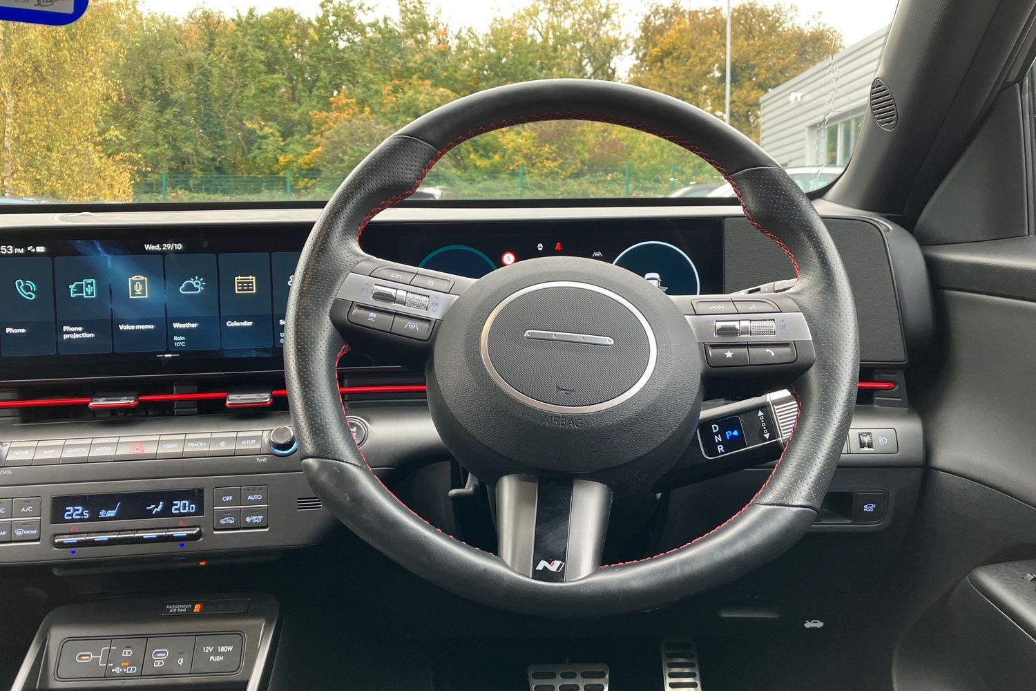 Hyundai KONA Photo 11