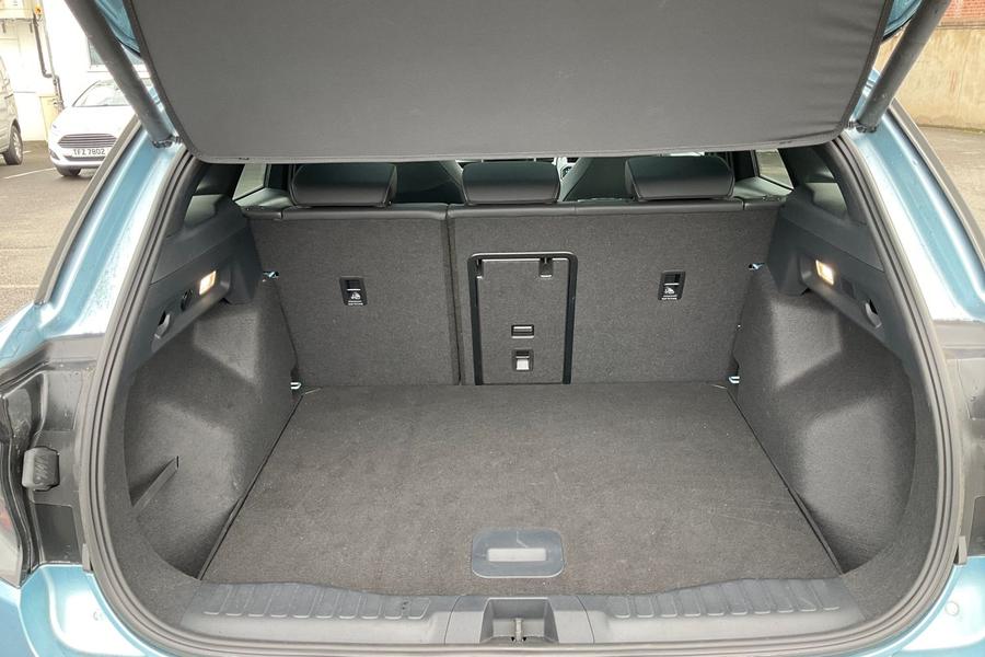 Ford Explorer Photo autoimg-ec5a32364e2a02ce1c0f995cc537f08e4d85a4f7.jpg