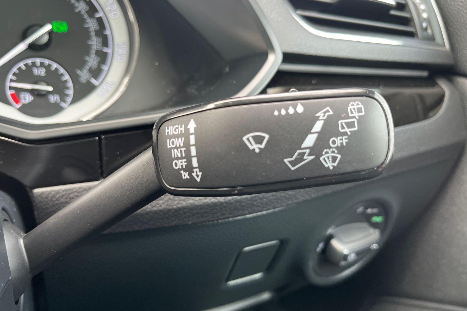 Skoda SUPERB Photo 14