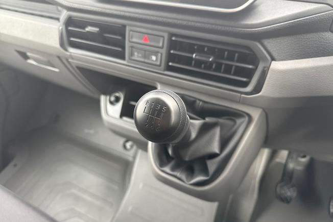 VOLKSWAGEN Crafter Photo 36
