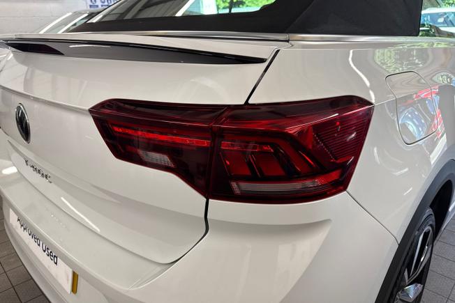 VOLKSWAGEN T-Roc Photo 18